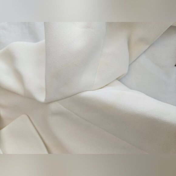 Tahari Vintage Ruffle Women's Jacket. Cream. Size 4 - Picture 15 of 15